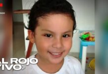 Una madre busca justicia por la muerte de su hijo y cree que Jesús está con ella porque apareció en el ataúd
